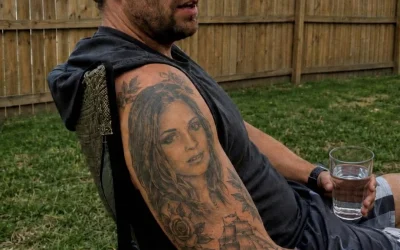 Pensavo che il tatuaggio di mio marito raffigurasse una donna qualsiasi, finché non l’ho incontrata di persona.